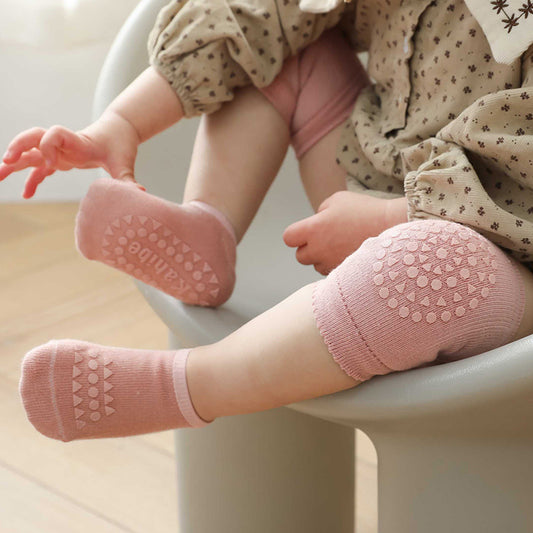 Sommer-Set aus Knieschonern und Bodensocken für Kinder